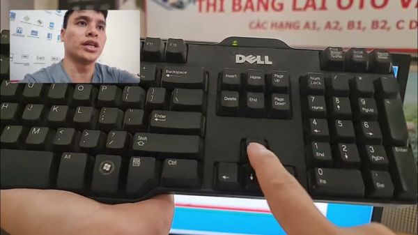 Cách dùng máy tính thi bằng lái xe a1?