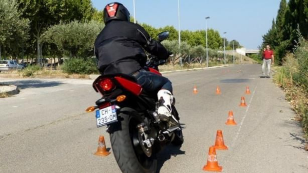 Học bằng lái moto hạng a2 tại Huyện Nhà Bè