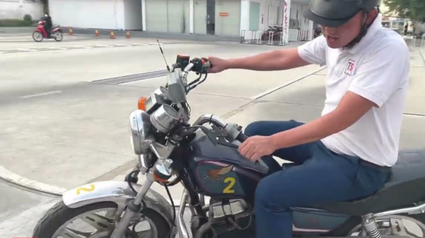 Học bằng lái moto hạng a2 tại Quận 12
