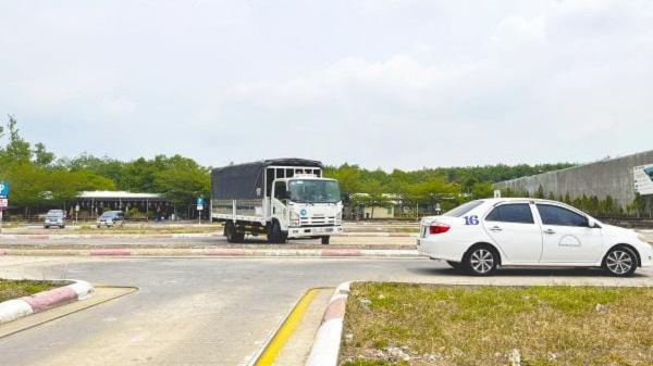 Học bằng lái xe tải hạng C tại Phú Nhuận