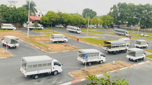 Học bằng lái xe tải hạng C tại Quận 3
