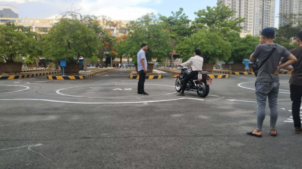 Thi bằng lái moto hạng a1 tại Hồ Chí Minh ở đâu uy tín chất lượng?