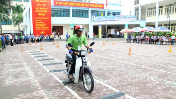 Thi bằng lái xe máy a1 tại Quận 3 ở đâu uy tín chất lượng?